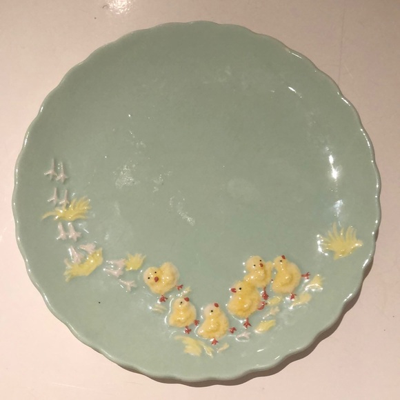 Kate Williams Global Design collections pastel baby chicks plate - Picture 1 of 3